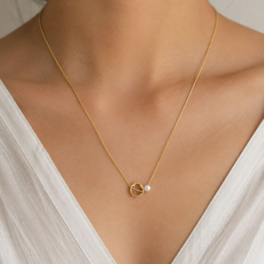 Golden Pearl Circle Pendant Necklace